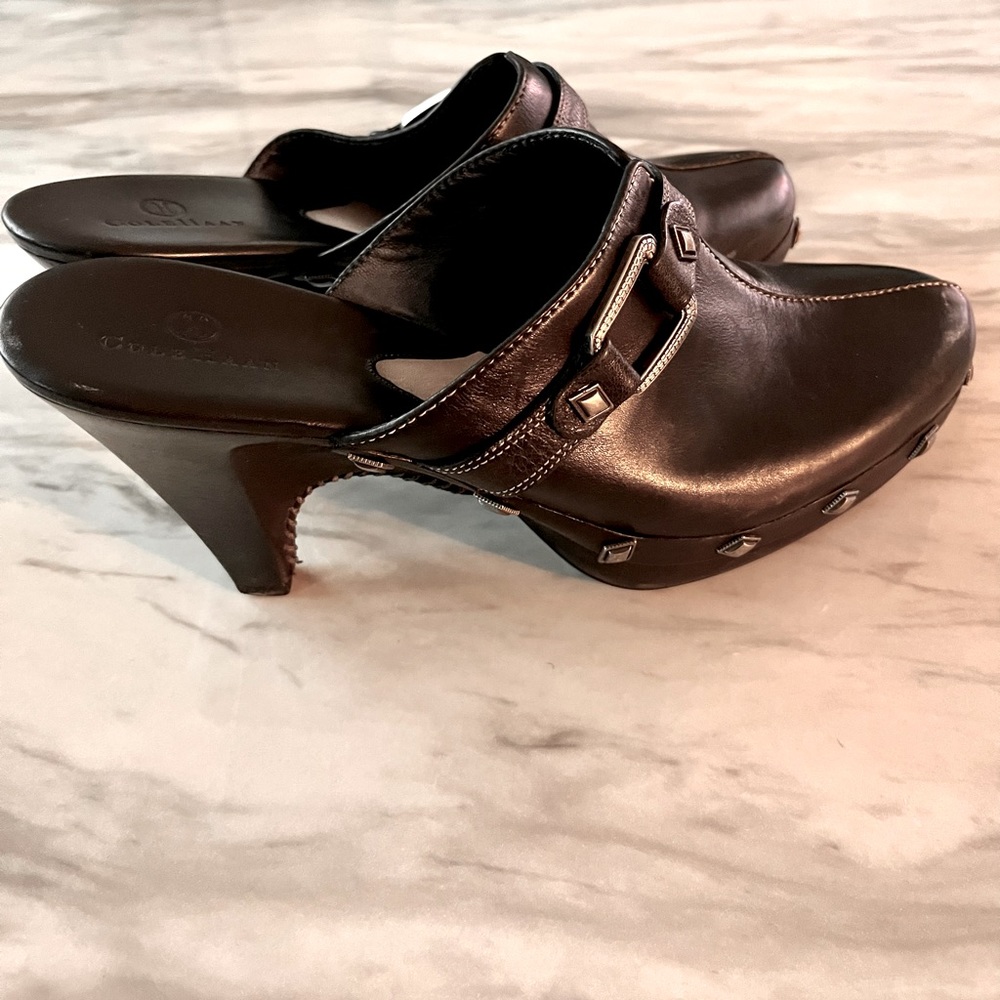 COLE HAAN SZ 10 coco brown clogs